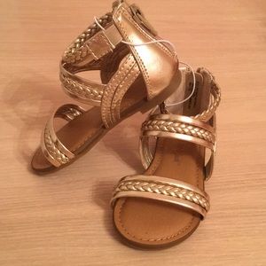 New Toddler size 6 car &jack
